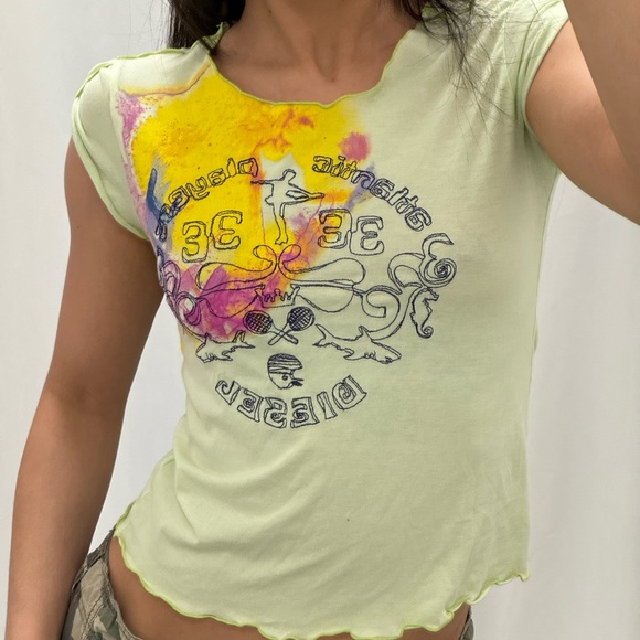 Y2K Diesel graphic baby tee - Picture 4 of 4